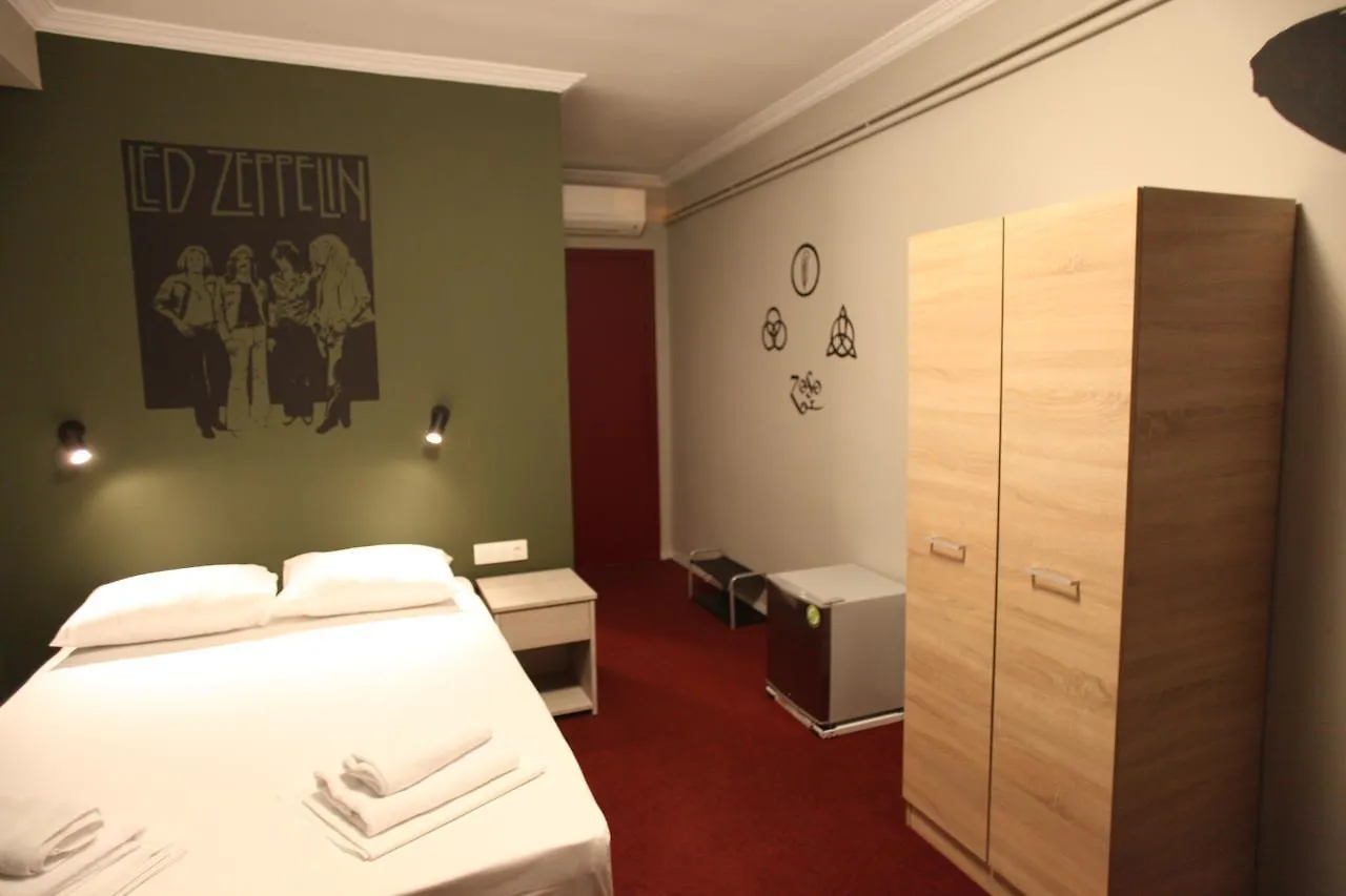 Stay Hybrid Hostel Thessaloniki